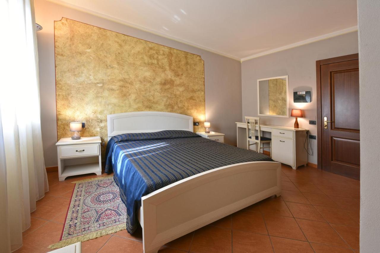 Hotel Ristorante Borgovecchio Montegrosso d'Asti Eksteriør billede